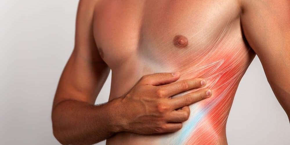 Почему болит в груди: как распознать межреберную невралгию