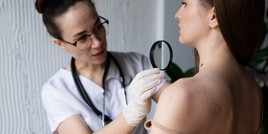 Онколог Каспаров: спровоцировать развитие опухоли способна рядовая травма