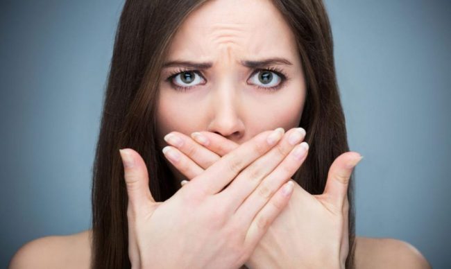 7 способов сохранить свежее дыхание по утрам