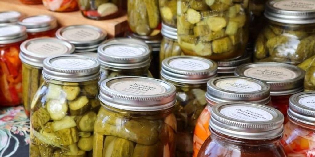 Диетолог Галкина: соль из домашних заготовок на зиму «помогает» возникнуть