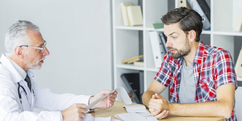 Названы способы отличить геморрой от рака кишечника