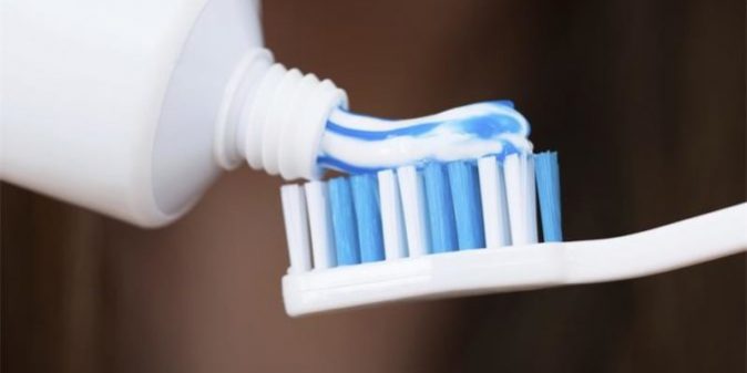 Врач рассказала, можно ли сохранить зубы до старости при «плохой