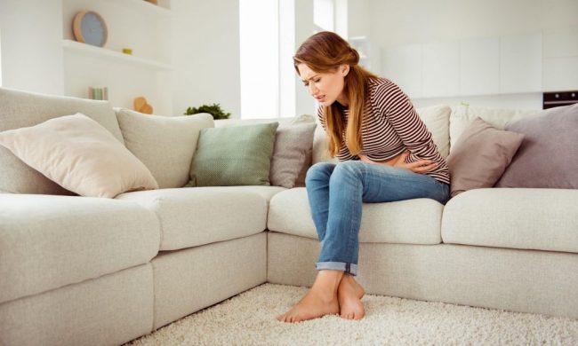 Боль как при родах: уролог Журавский рассказал, что делать при