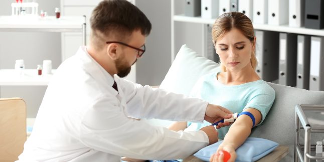 Проверьте свои риски: названа группа крови, которая повышает вероятность инсульта