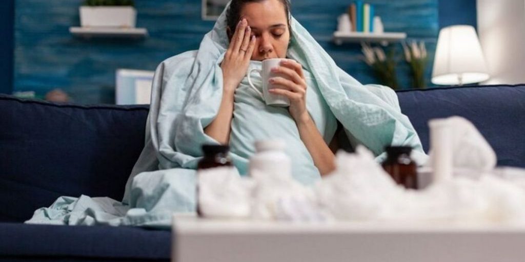 Иммунолог Болибок: в России начался рост заболеваемости ОРВИ, включая свиной