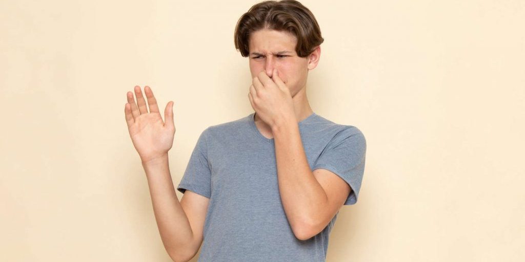 Daily Mail: посторонний запах в носу может возникать из-за опухоли