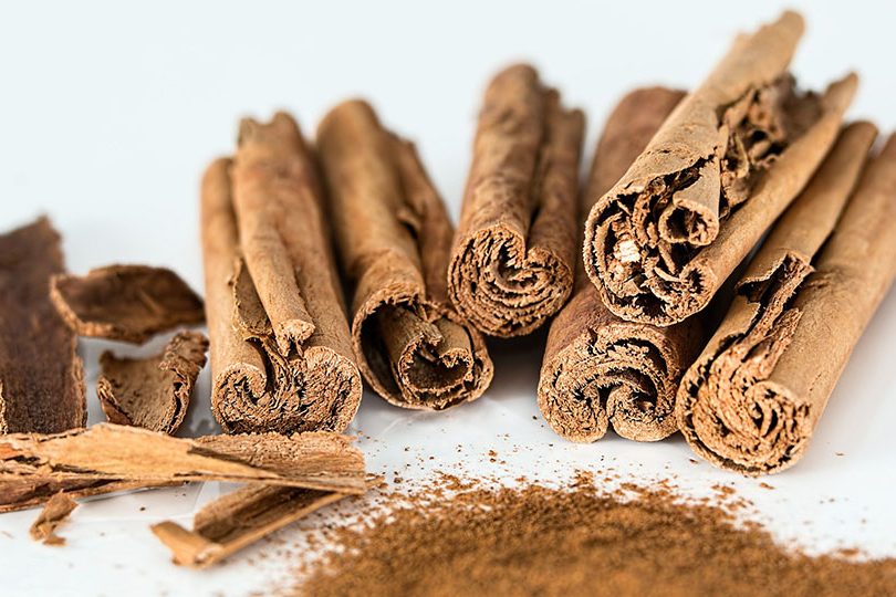 Целебная щепотка: чем корица полезна для здоровья