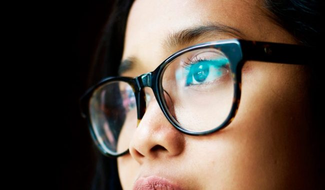 Простой трюк, который поможет хорошо видеть без очков