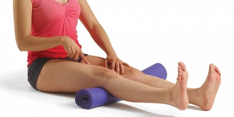 Какие упражнения лучше делать дома для коленей, таза, поясницы людям