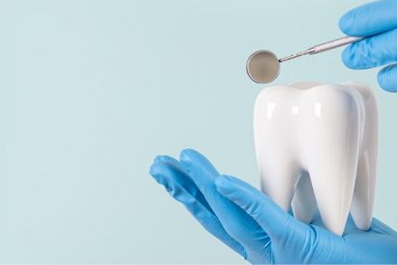 Как эволюционировали зубные пломбы и что лучше выбрать сегодня