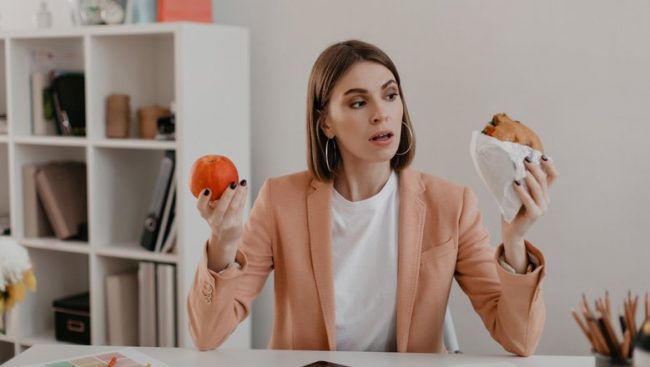 Россиянам перечислили «ядовитые» для сердца продукты