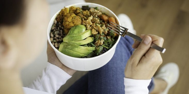 Врач назвал формулу идеальной тарелки для здоровья мозга