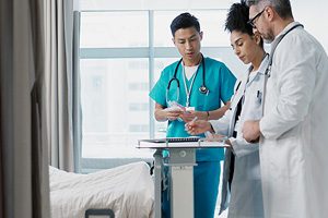 Умер один из участников исследования по изучению препарата Hympavzi от Pfizer