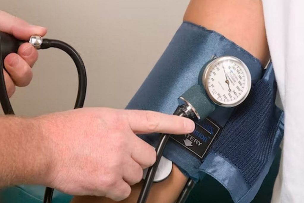 Доктор Мясников назвал главную ошибку в лечении гипертонии