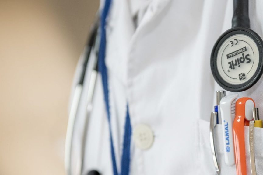 Онколог Котов предупредил россиян о раковых опухолях с необычной особенностью