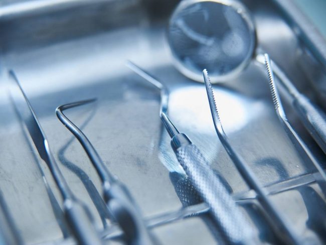 Врач предупредила о главных ошибках перед визитом к стоматологу