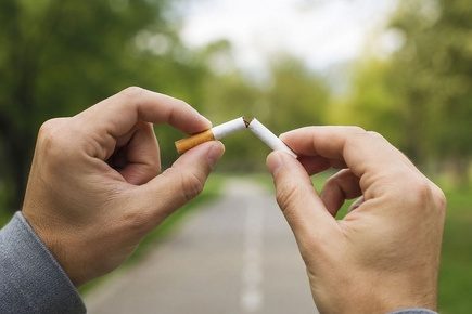 Отказ от курения снижает риски деменции