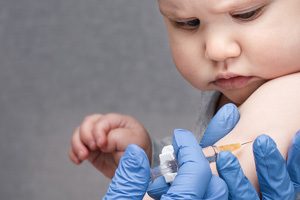 Британский регулятор подтвердил безопасность детской вакцинации
