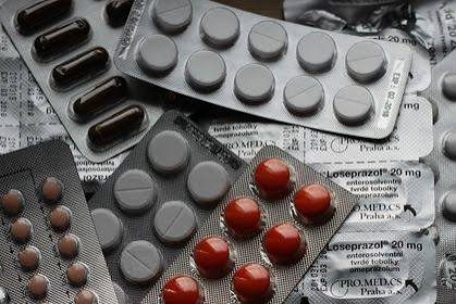 Треть опрошенных россиян тратит на лекарства до 1 тыс. рублей